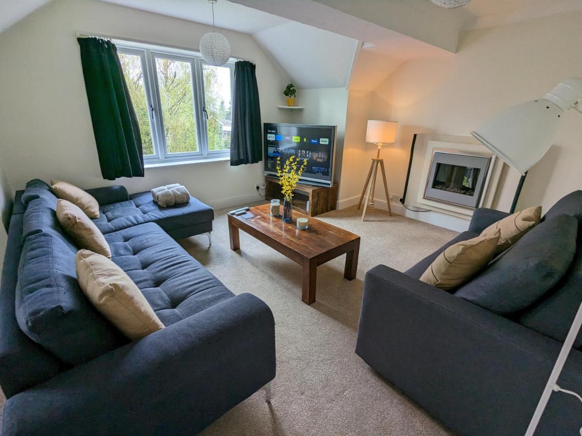 Large Apartment With Parking Guildford Kültér fotó