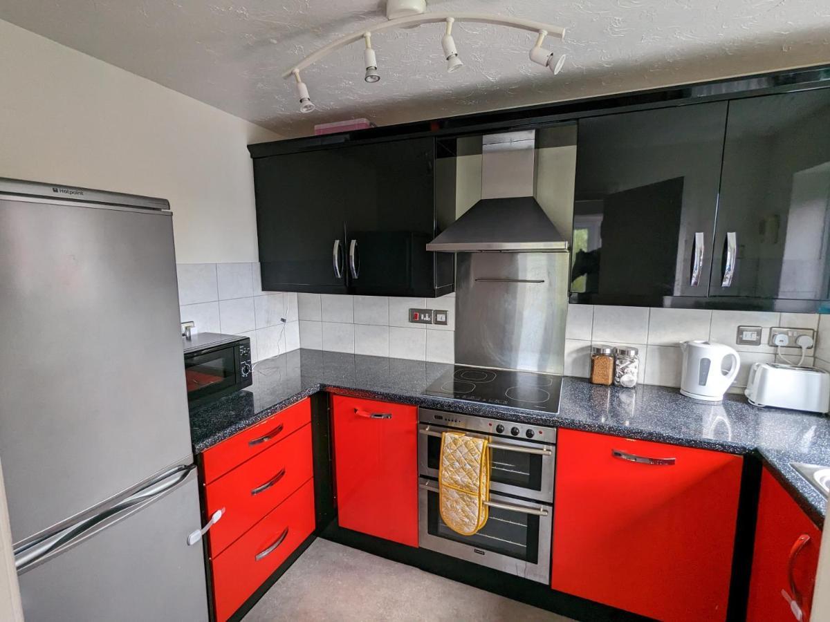 Large Apartment With Parking Guildford Kültér fotó