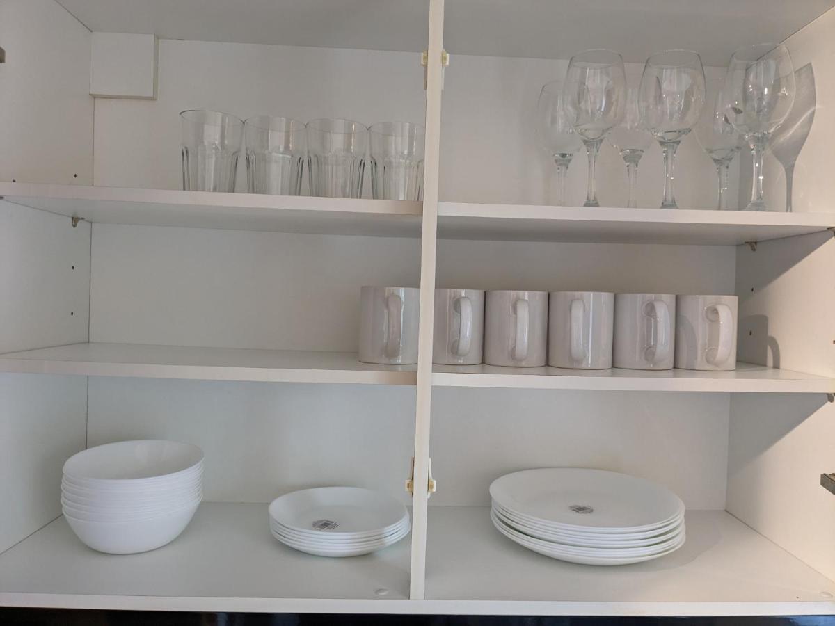 Large Apartment With Parking Guildford Kültér fotó